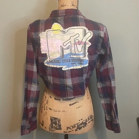 Handmade Upcycled Grunge MTV 90s Plaid Flannel Cropped Button Up Shirt Red Small - Picture 1 of 8